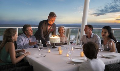 RCL_OA_GENIE_07_RoyalSuite_Cake_3823_C-395x235